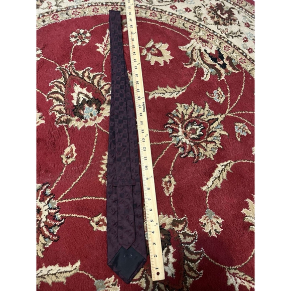 Men’s Silk Hugo Boss Geometric Textured Tie - Picture 3 of 5
